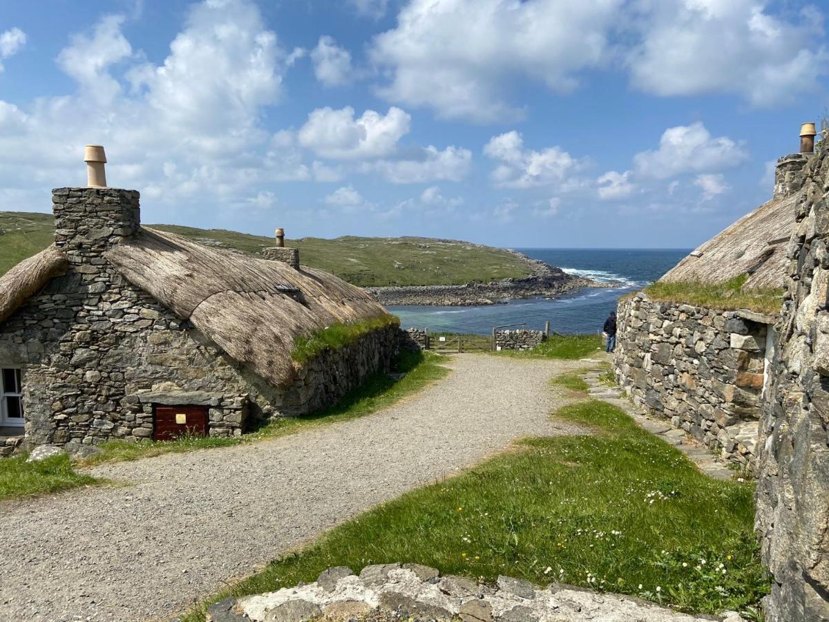 Tigh-Na-Greine Apartment Carloway  ภายนอก รูปภาพ